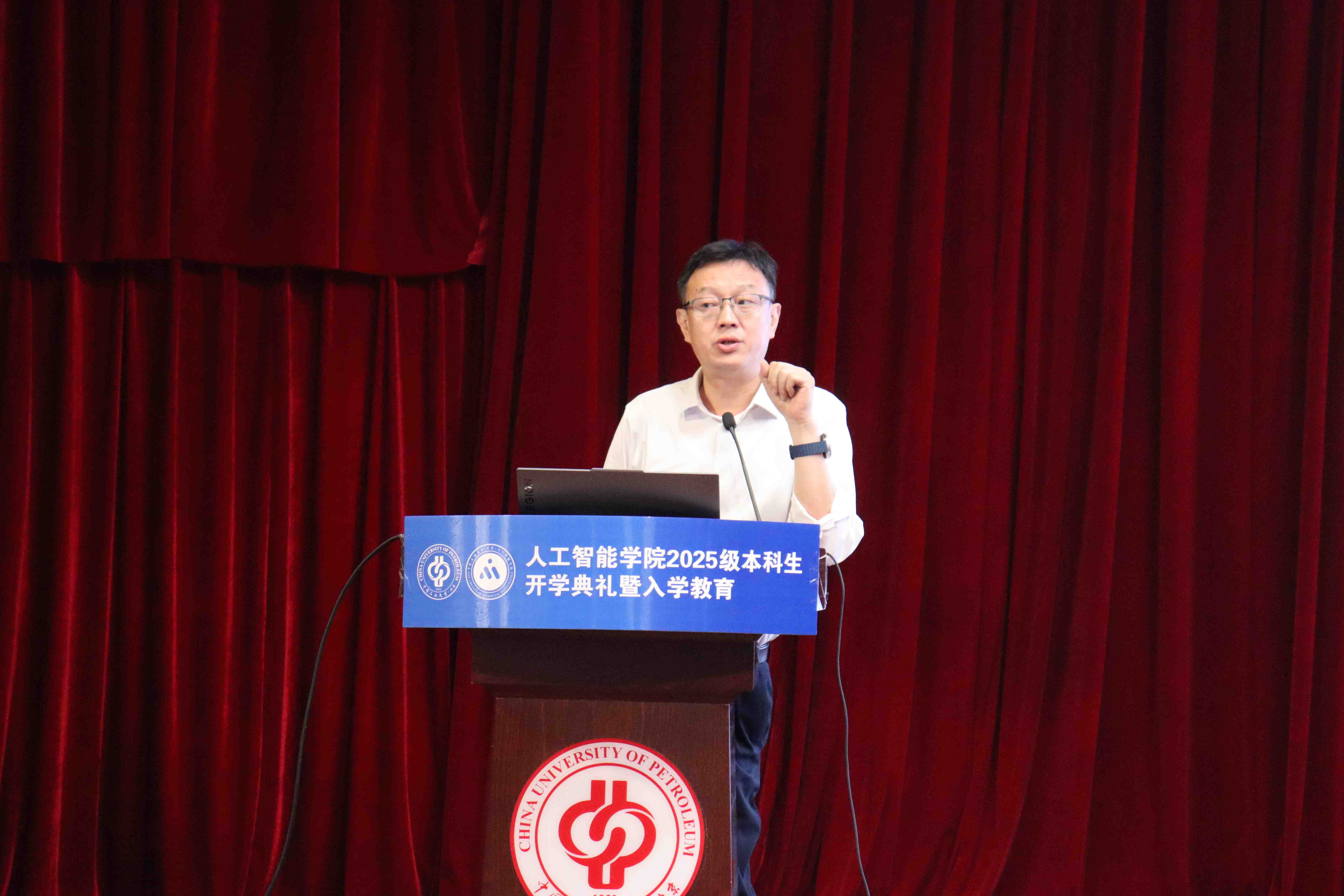 校友代表讲座.JPG