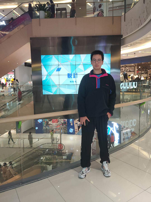 石油工程学院+刘新希+生活照.png